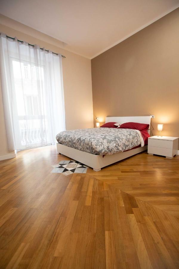 Privilege Chiaia By Dimorra Naples Exterior photo