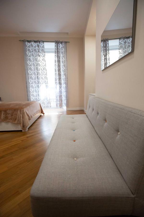 Privilege Chiaia By Dimorra Naples Exterior photo